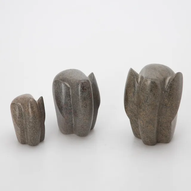 Shona-Skulptur, drei Elefantenfiguren (3).