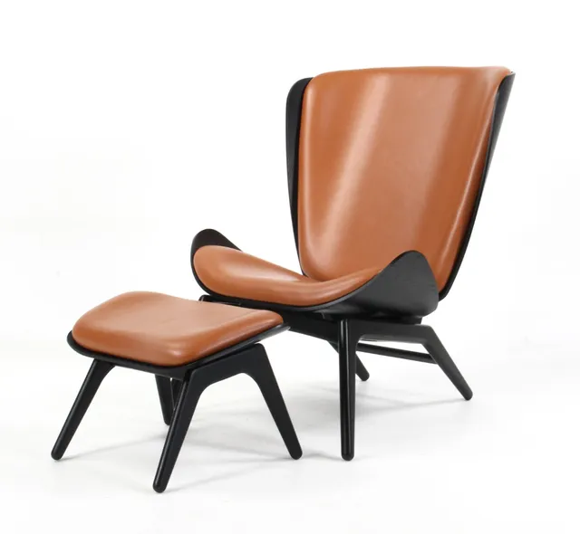 Tor Hadsund for Umage. High armchair and stool model 'The Reader', oak and cognac-coloured leather (2)
