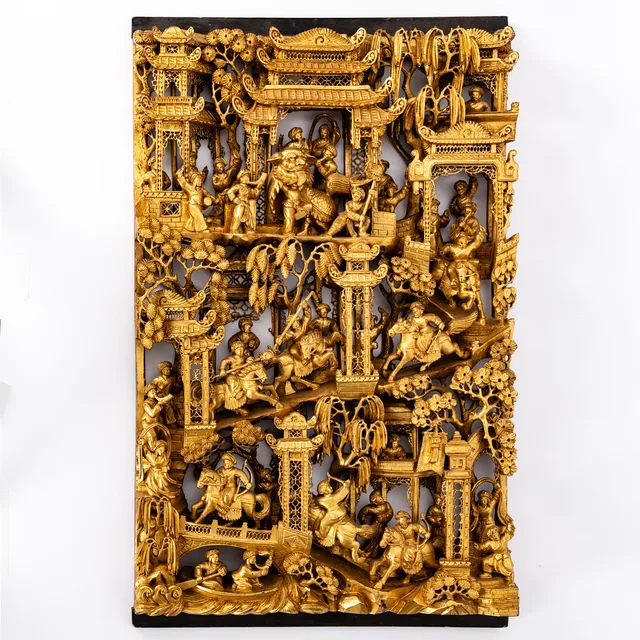 Holzschnitzerei / Element eines Altars mit Figurendarstellung, China, 20. Jh.