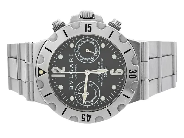 BVLGARI, Diagono Scuba (200 m, S Swiss Made S), Chronometer, Cal ETA 2892 A2, Verk nr. 00403, Serie nr. L 5437, Ref nr. SCB 38 S, kronograf, herrur, 38 mm, stål, automatisk, safirglas (nagg), integrerad originallänk, viklås, längd 178 mm, ca 2000.