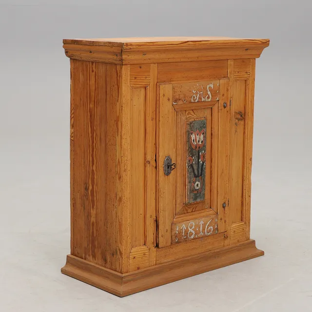 VÄGGSKÅP, allmoge, daterat 1816.