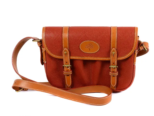 VÄSKA, MULBERRY, rostfärgad scotchgrain, naturfärgat läder, 21x16x5 cm, reglerbar axelrem, dustbag.