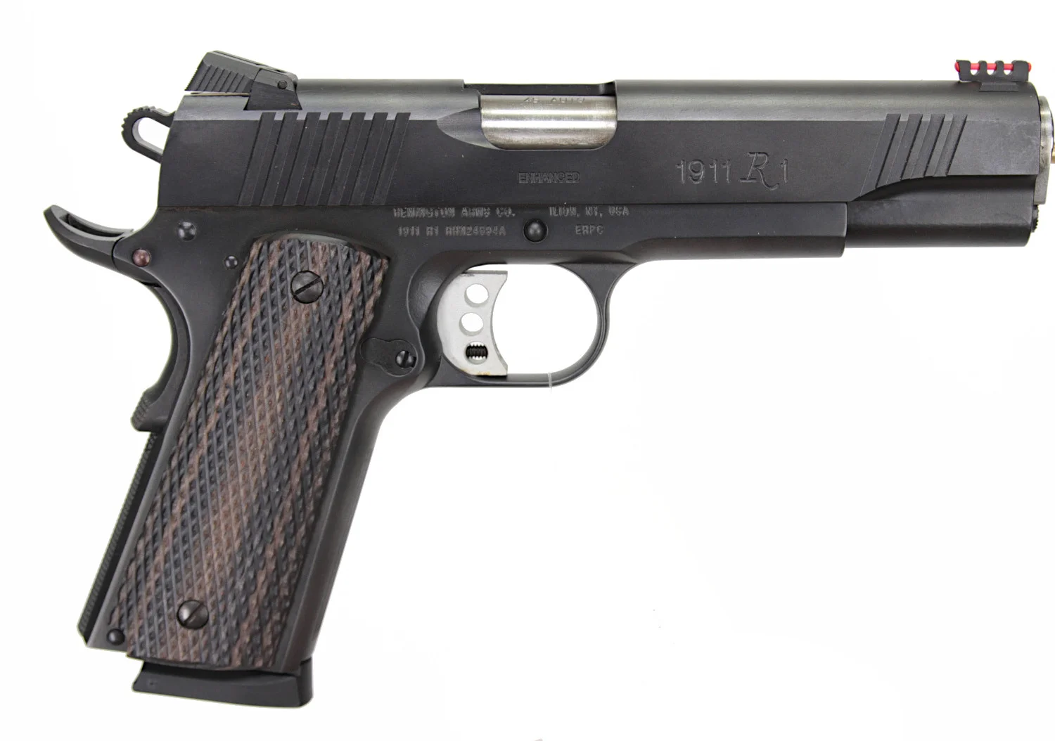 139. PISTOL, amerikansk, Halvautomatisk, fabrikat Remington, modell 1911 R1, kaliber .45ACP, tillv.nr RHN24694A, se-nr nytt. — Pistols — Walter Borg