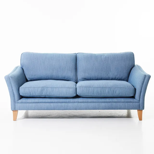 LAURA ASHLEY. Soffa "Aldeburgh", klädd i blå textil, lösa sitt och ryggdynor, etikettmärkt.
