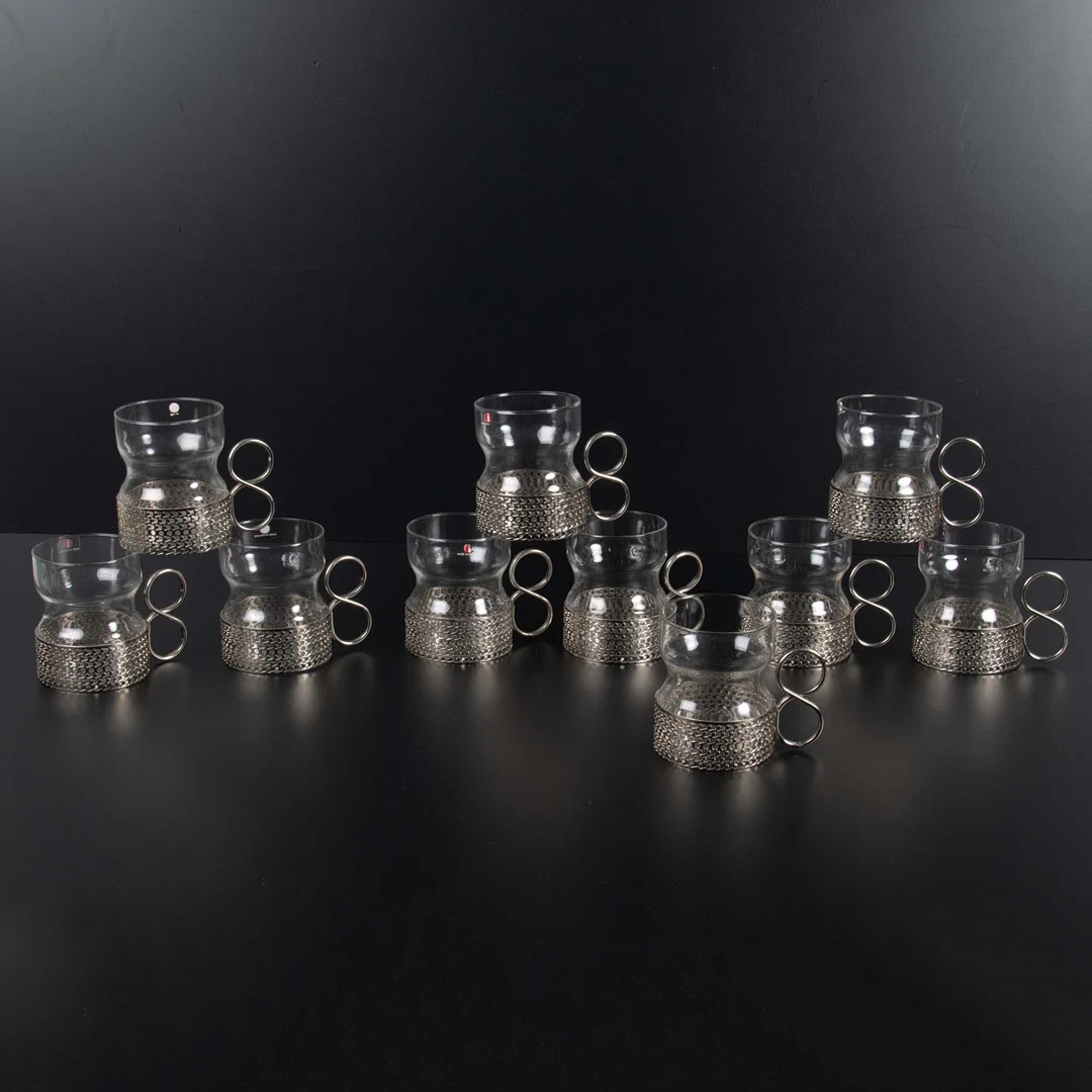 TIMO SARPANEVA. Glas. Tsaikka, Iittala med hållare, irish coffe, 10 st. — Utility glass — Laholms Auktionskammare