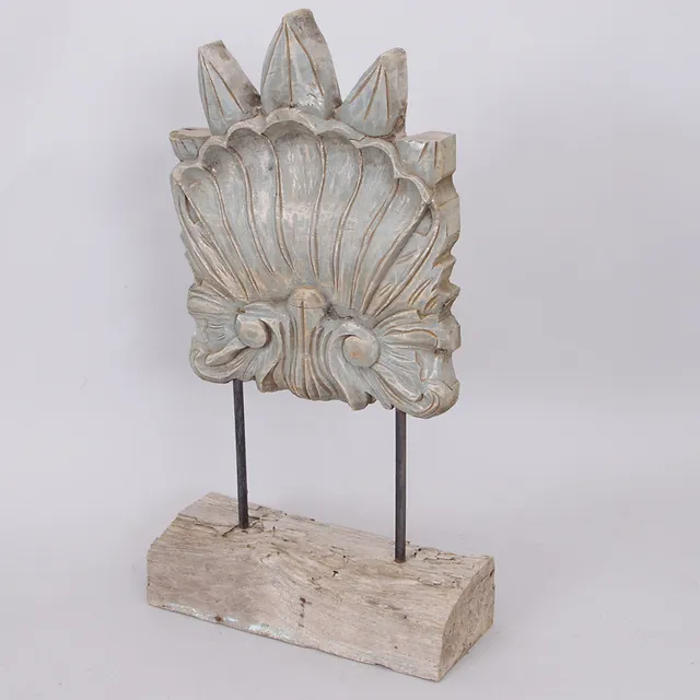 SKULPTUR, snidat trä.