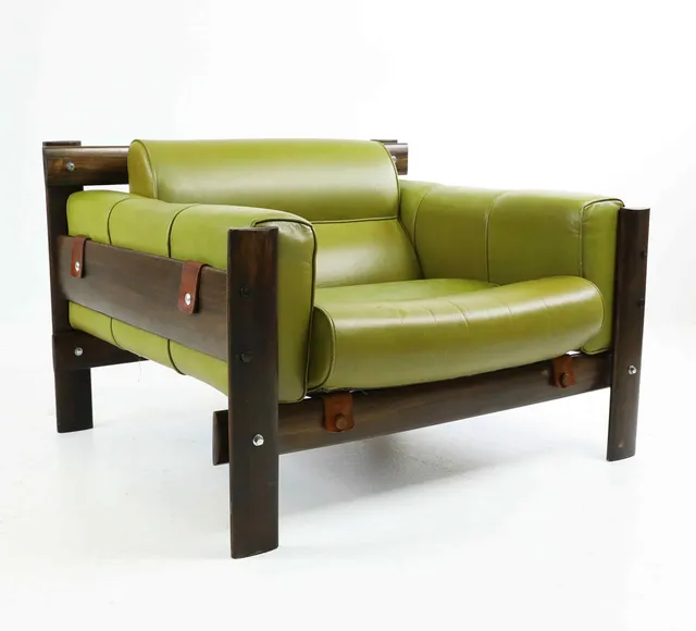 PERCIVAL LAFER. Fåtölj, M-51, skinn och palisander, Brasilien, 1970-tal.