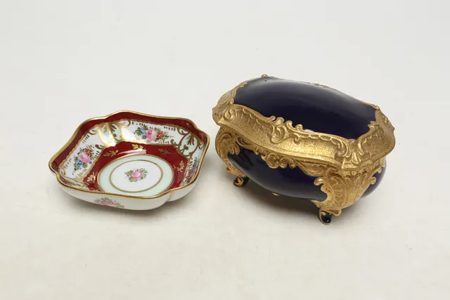 LOCKSKRIN och MINIFAT, porslin, Ilmenau och Limoges.