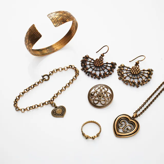 KALEVALA KORU, armring, armband, brosch, halskedja med hänge, ring, örhängen, Finland.