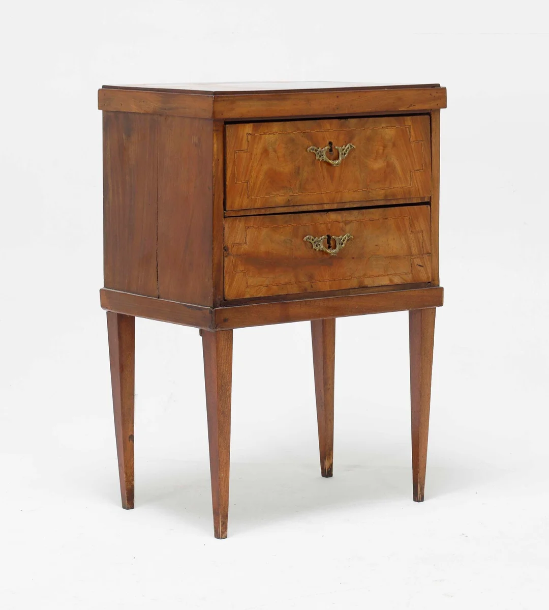 Small mahogany chest of drawers 19th century — Furniture/Cabinets, chests of drawers — Lauritz
