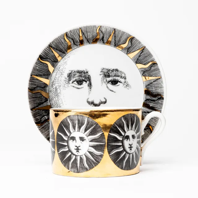 PIERO FORNASETTI. Kopp med fat, porslin, Milano, Italien.