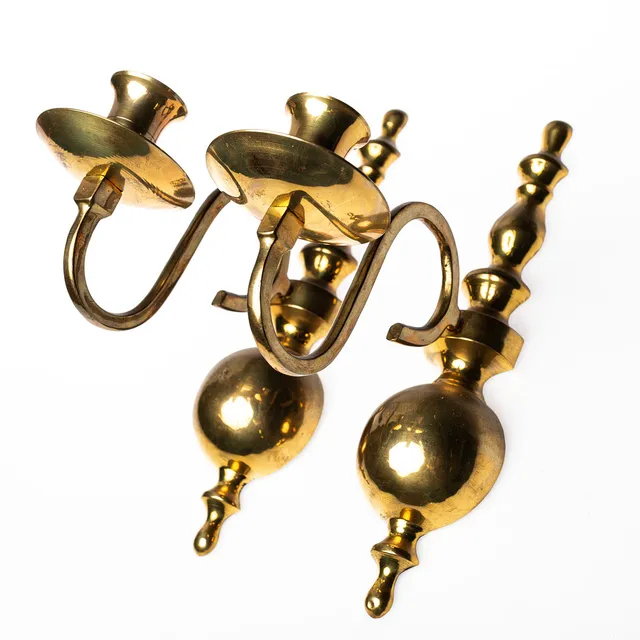 VÄGGLAMPETTER, 1 par, mässing, 1800 - tal.