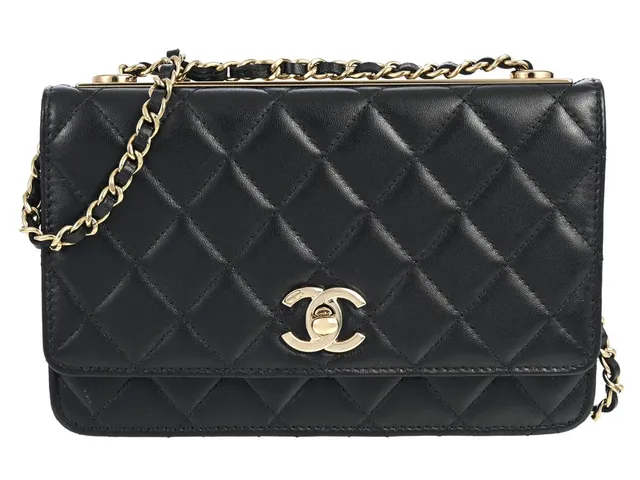 CHANEL, VÄSKA, Trendy CC Wallet On Chain, svart quiltat läder, guldfärgade beslag, 19x12x2 cm, chipmärkt LHPC607K, originalkvitto från 2021, dustbag. Very Good Condition.