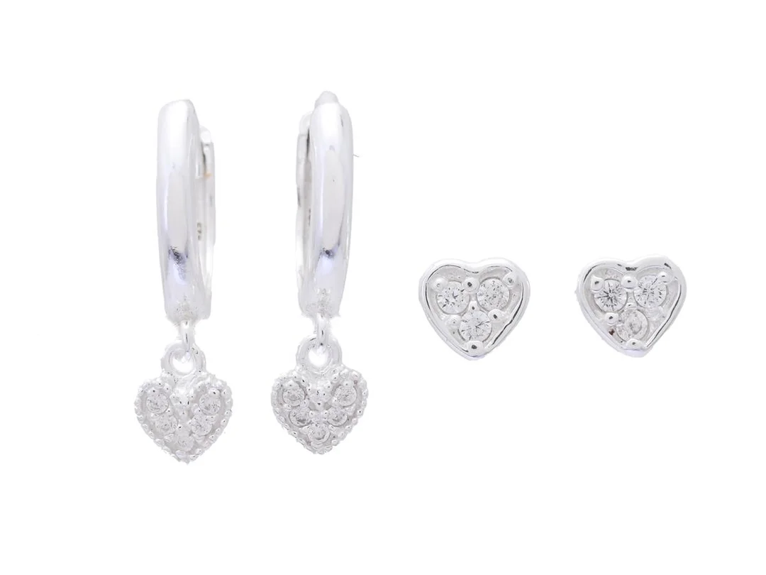 ÖRHÄNGEN, 2 par, sterlingsilver, cubic zirconia, hjärtan, örringar, stift, vikt 2,0 g. — Smycken/Smyckeset — Kaplans
