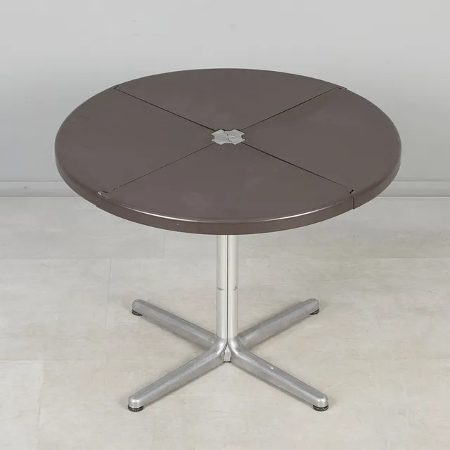 GIANCARLO PIRETTI. CASTELLI, Esstisch / Klapptisch, Modell 'Plano', Aluminium, Kunststoff, 1970er Jahre, Italien.
