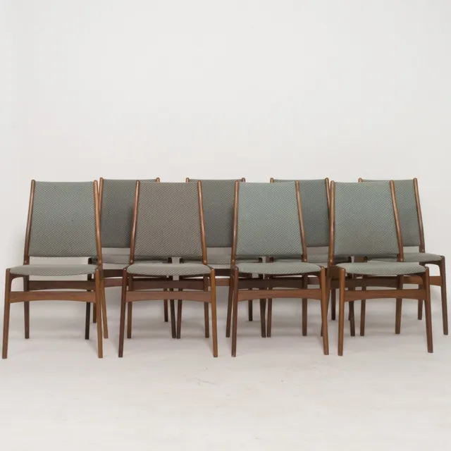 Dansk Møbelproducent. Otte spisestole af teak (8)