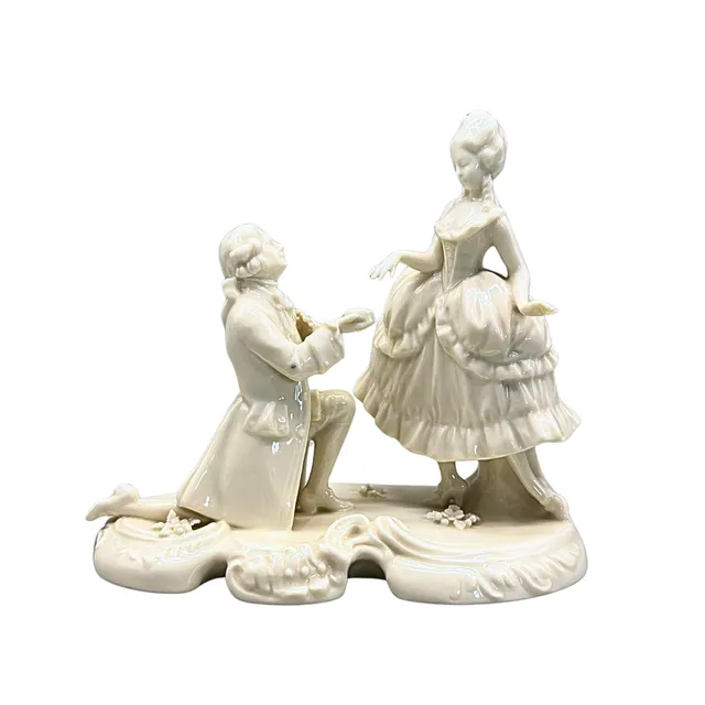 CAPODIMONTE. PORZELLANFIGUR „HEIRATSANTRAG“.