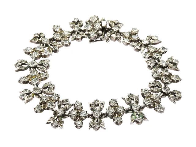 ARMBAND, silver, paste, längd 17cm, vikt 25 g.