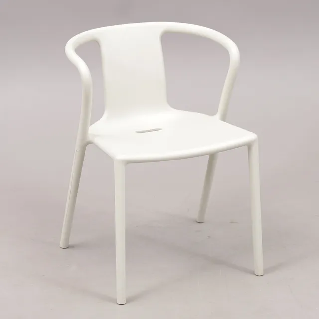 JASPER MORRISON. Karmstol, plast, "Air-armchair", Italien.