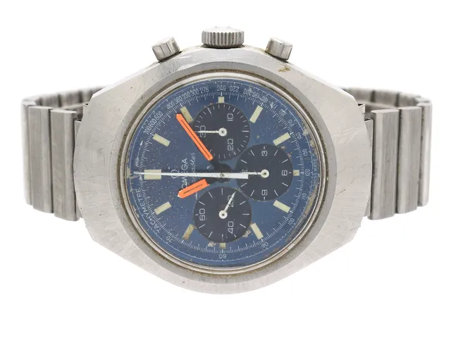 OMEGA, Seamaster (T Swiss Made T), "Tachymetre", Cal 861, Serie nr. 32207921, Ref nr. ST 145.0024, Boett nr. 145.024, kronograf (defekt), herrur, 40 mm, manuell, plexiglas, skadad urtavla, ca 1970, metallänk ej original.