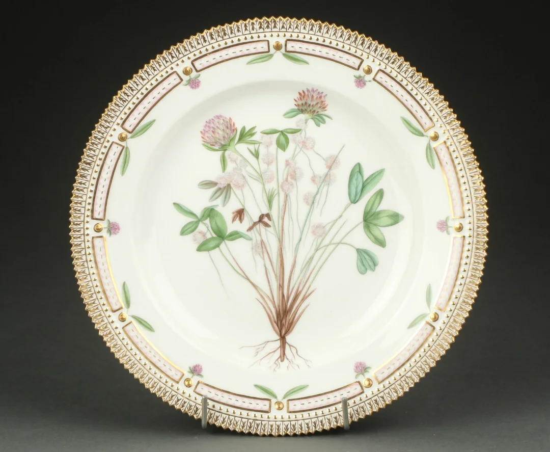 Flora Danica. Tallerken 'Cuscuta Trifolii Babingt', 3549 — Glass, porcelain and ceramics/Vases, bowls, dishes — Lauritz