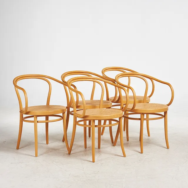 MICHAEL THONET. KARMSTOLAR, 5 st, "Nr 30", Ton, stomme i bok, sits i rotting, stämpelmärkt.