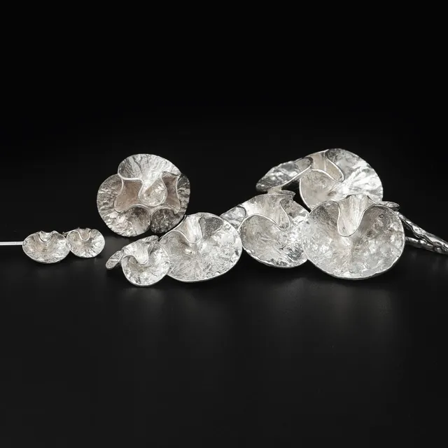 THERESIA HVORSLEV. Garnityr "Näckros", 3 delar, silver, Lidköping.