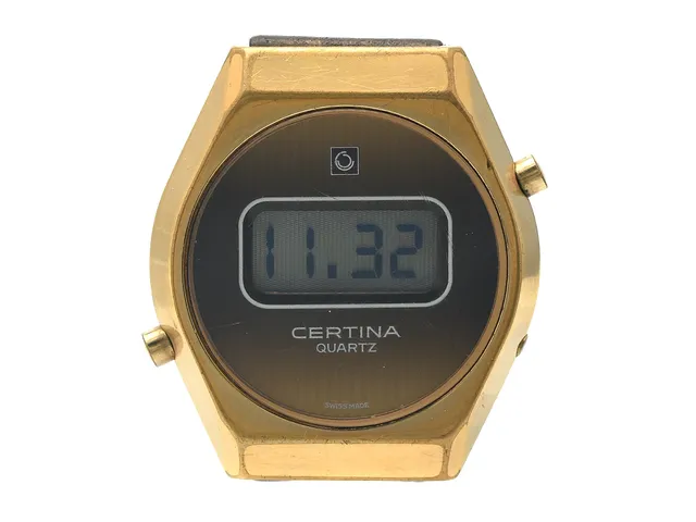 CERTINA, herrur, 36,5 mm, Boett nr. 778.3843.22, doublé (skadad), quartz, plexiglas, digital, skadad urtavla, läderband, originalspänne i doublé, ca 1975.