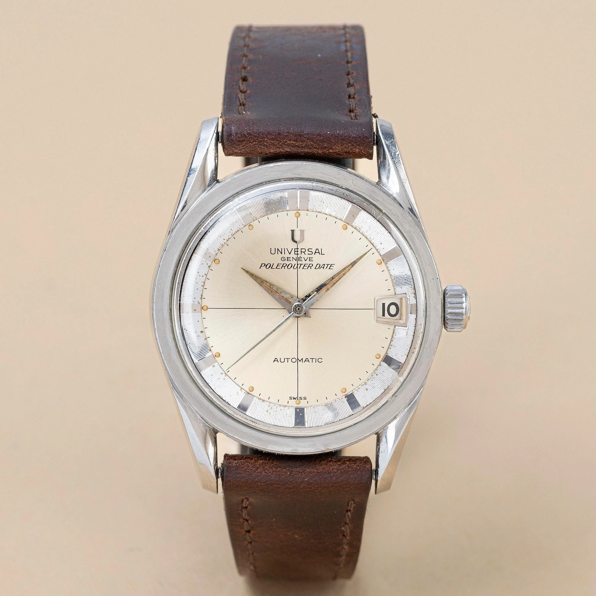 Universal Genève, Polerouter Date, "Crosshair" Dial, ca 1963. — Bukowskis