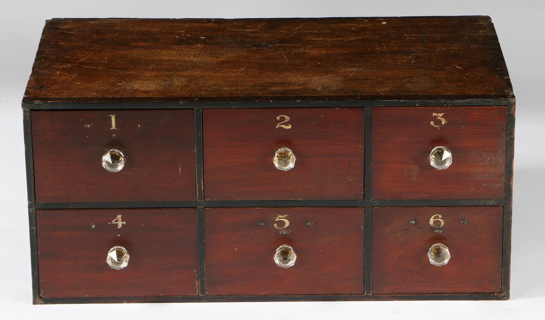 A VICTORIAN BANK OF SIX APOTHECARY DRAWERS. — Chests of drawers — Bishop & Miller