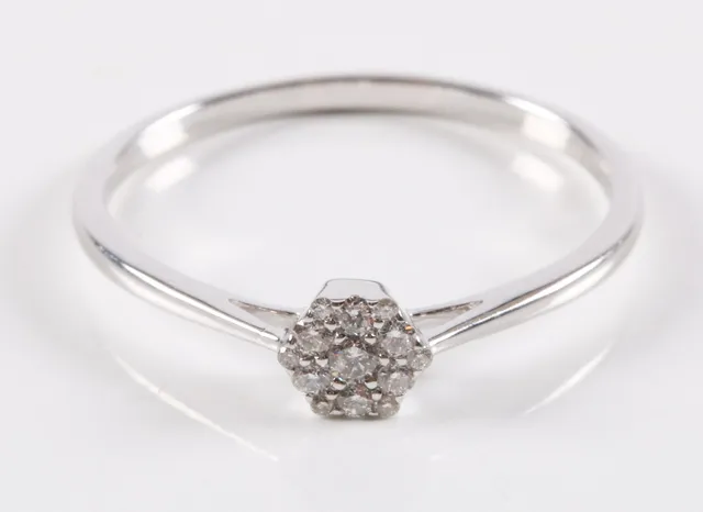 Ring af 10 kt hvidguld med brillanter 0.08 ct