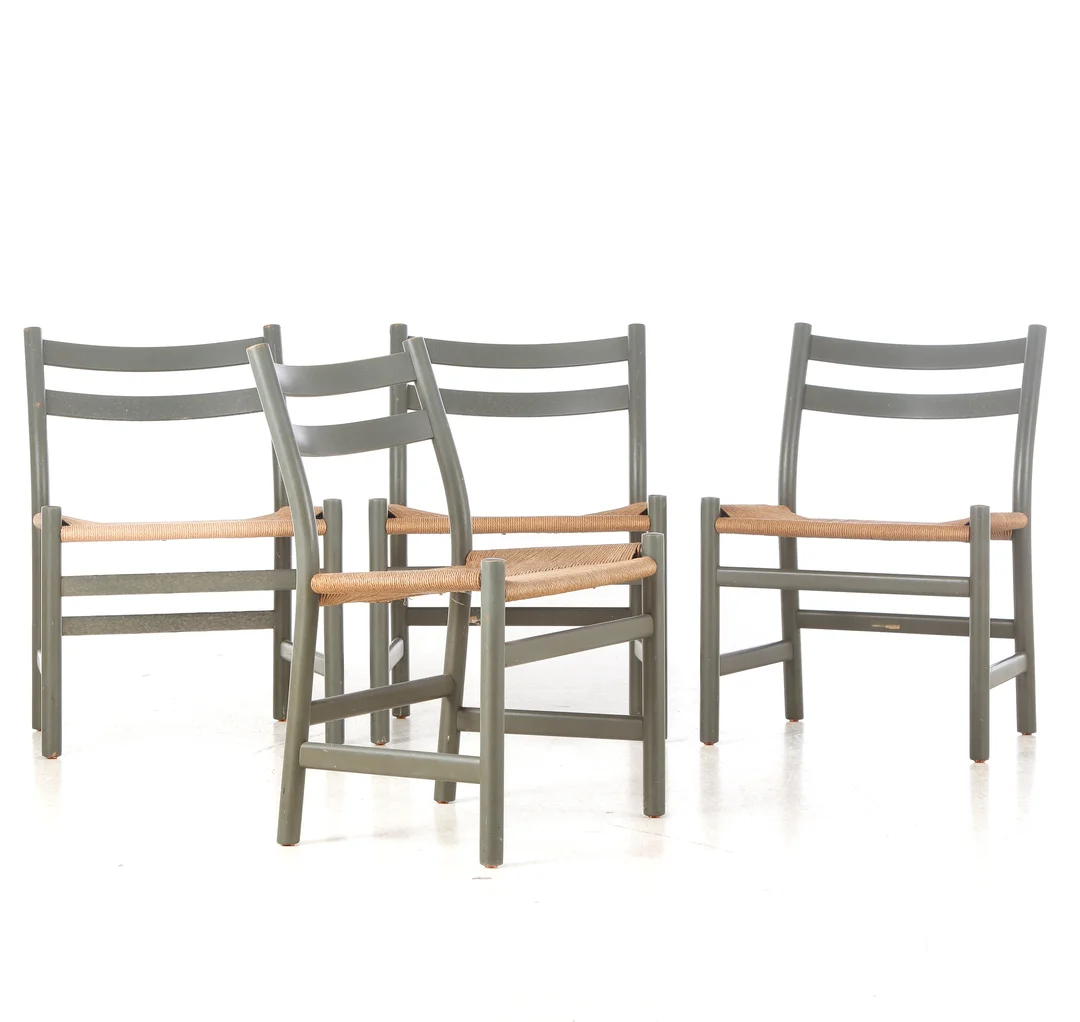 Hans J. Wegner. Set of four chairs in painted wood and wicker, model CH47 (4) — Furniture/Chairs — Lauritz