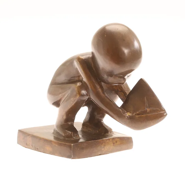 LISA LARSON. Skulptur, "Storseglaren", nr 214 brons, signerad.