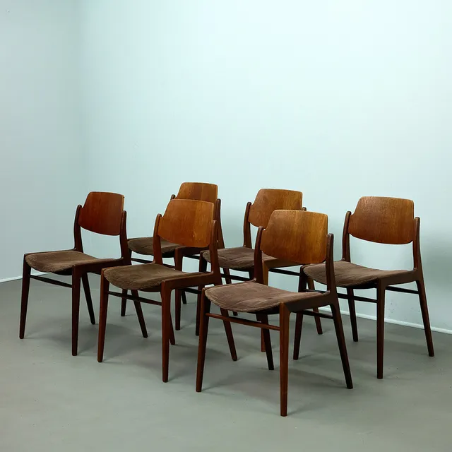 HARTMUT LOHMEYER. für Wilkhahn, sechs Stühle / Esszimmerstühle, Teak, Stoff, 1960er Jahre, Deutschland (6).
