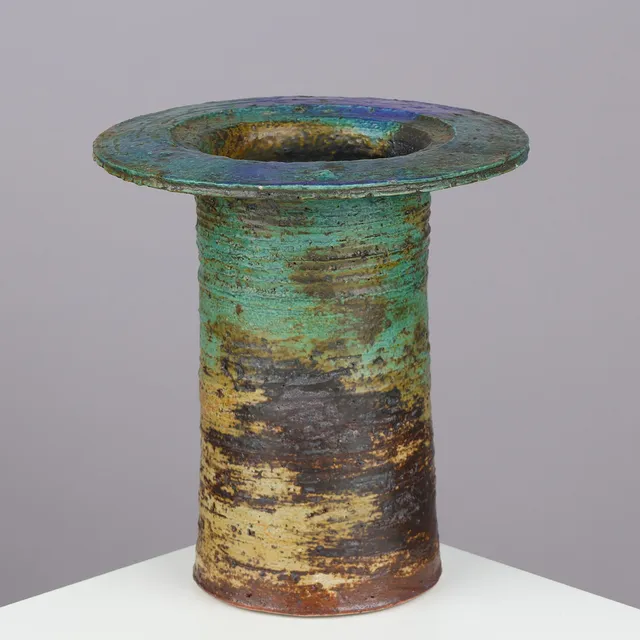 ANNIKKI HOVISAARI (1918-2004). Cylindrical stoneware vase with wide collar, Arabia, Finland, 1950s/60s.