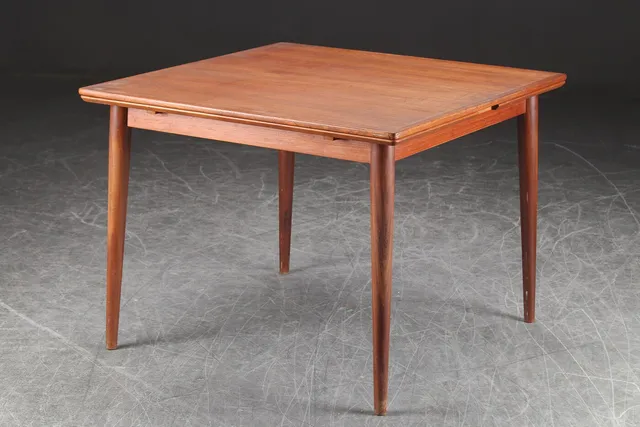 Spisebord af teak med hollandsk udtræk, 1960'erne