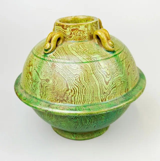 CHINESE MARBLEISED VASE.