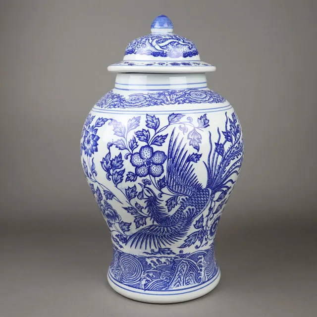 --DECKELVASE -Porzellan, China 20.Jh.