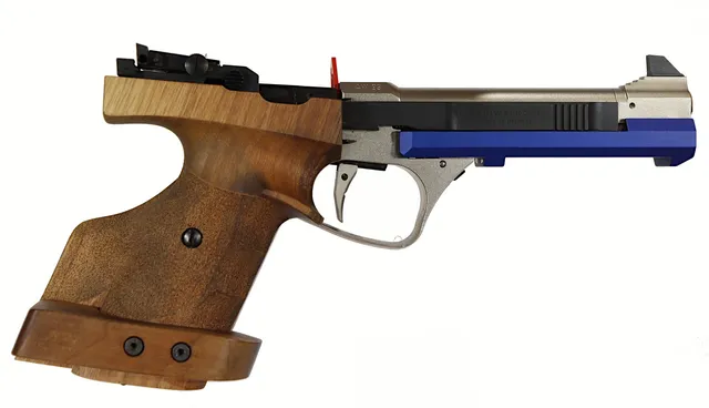 PISTOL, Halvautomatisk, fabrikat Feinwerkbau, modell AW93, kaliber .22LR, tillv.nr 18025753, se-nr SE3039443.
