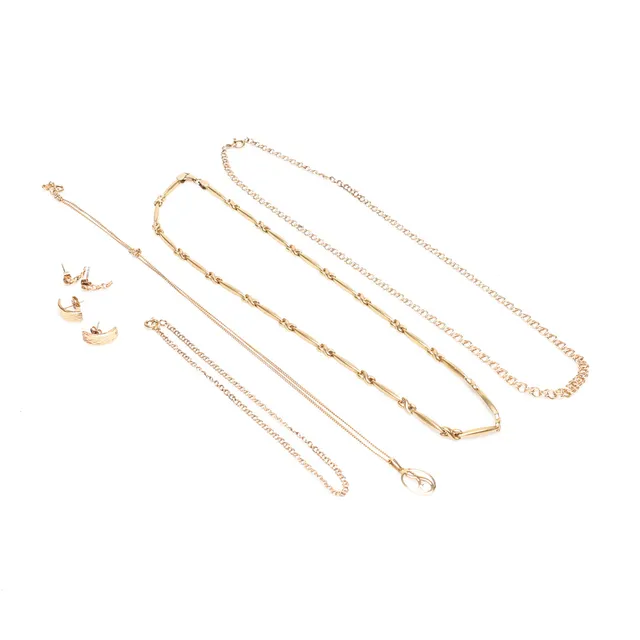 SMYCKEN, guld, 9 delar, 18k ca 24,4 gram.