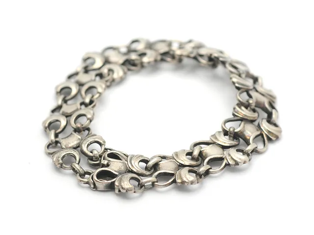 GEORG JENSEN, armband, nr 79, sterlingsilver, längd 19,5 cm, tillverkad efter 1945, svensk kontrollstämpel, vikt 22,3 g.