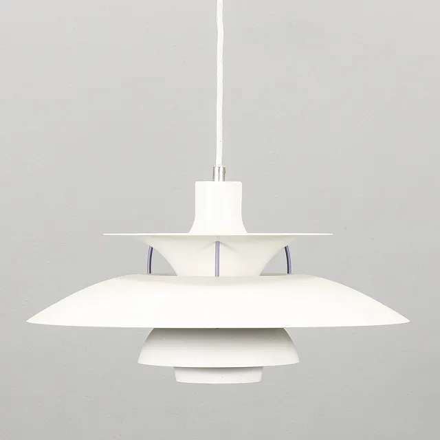 POUL HENNINGSEN taklampa, "PH5", Louis Poulsen, Danmark.
