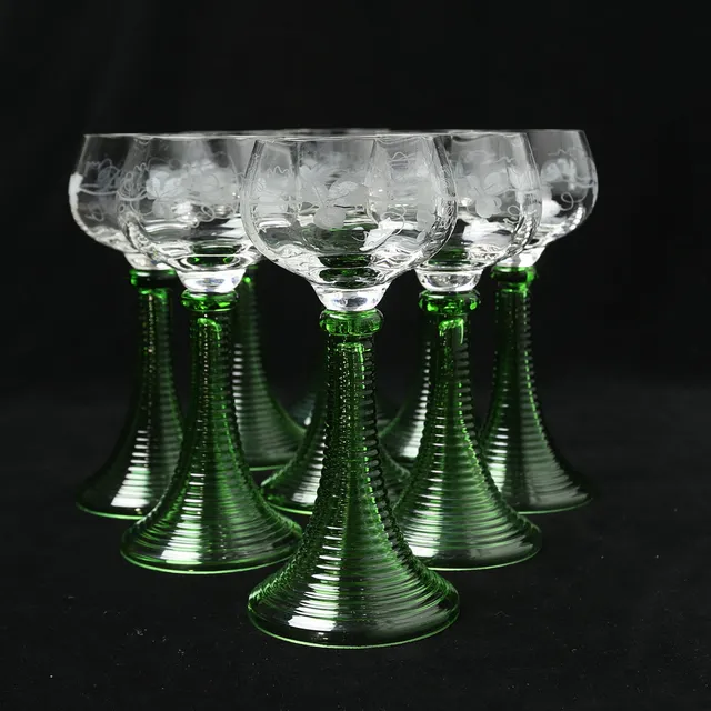GLAS, 9 st, med grönt ben.