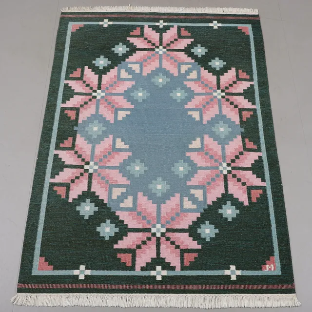 MATTA, röllakan, mått 235x172 cm.