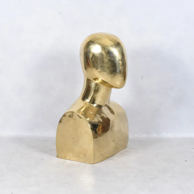 ANDREAS WARGENBRANT. Skulptur "Innocent", förgylld brons, i form av byst, höjd 91 cm.