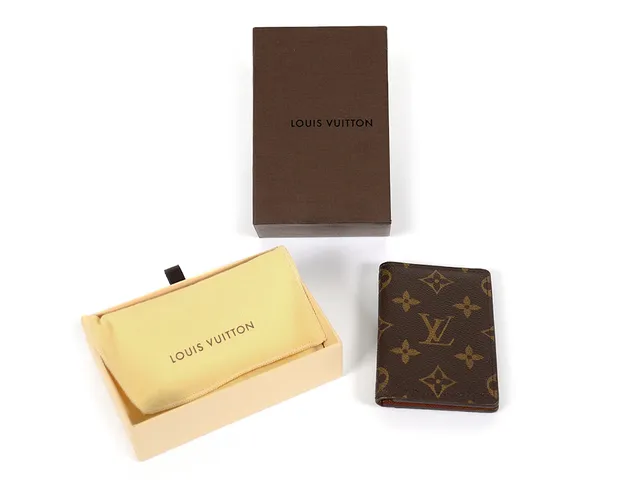 KONTOKORTSFODRAL, LOUIS VUITTON, Organizer de poche, monogram canvas, 11x7cm, 6st kontokortsfack, 1 ytterfack, dustbag, originalask.