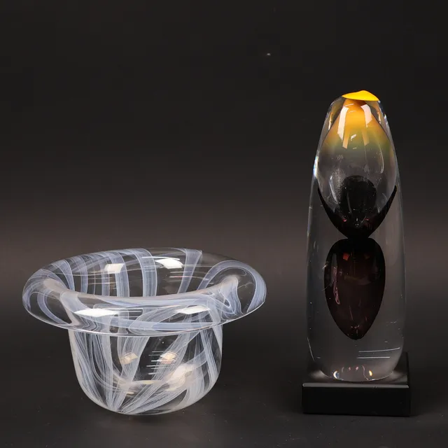 HANNE DREUTLER. skål i glas, Studio Åhus samt ett elevarbete, 2 delar.