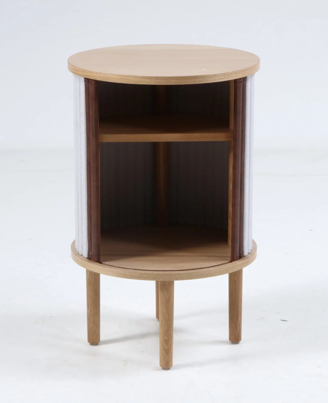 Jonas Søndergaard for Umage. Side table, model Audacious, exhibition model — Furniture/Cabinets, chests of drawers — Lauritz