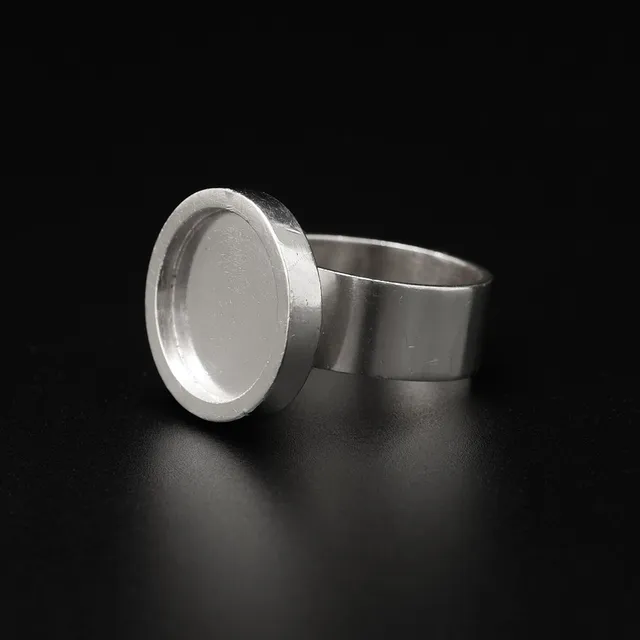 ANDERS HÖGBERG. Ring, silver, Göteborg, 1969.