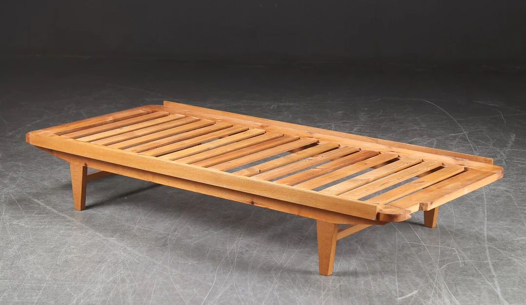 Daybed af eg, 1960'erne — Furniture/Lounge suites, sofas — Lauritz